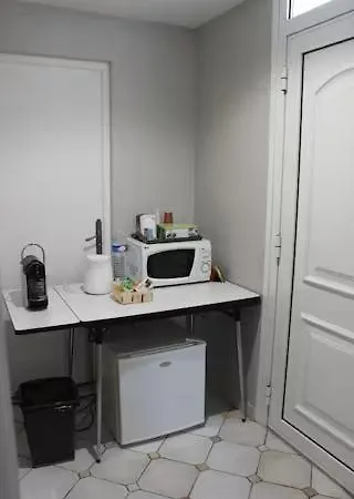 Проживание в семье Avec Entree Independante Сен-Приест